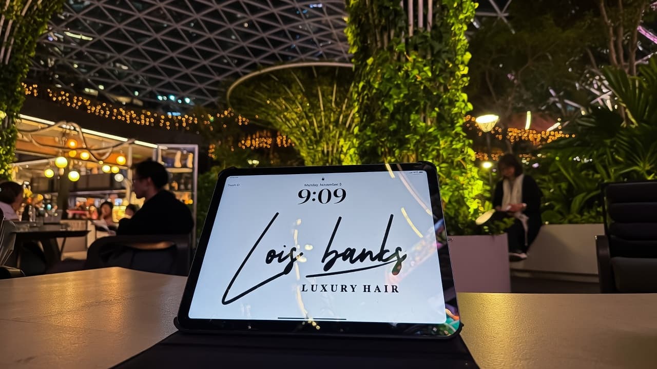 LoisBanks Beauty — About us